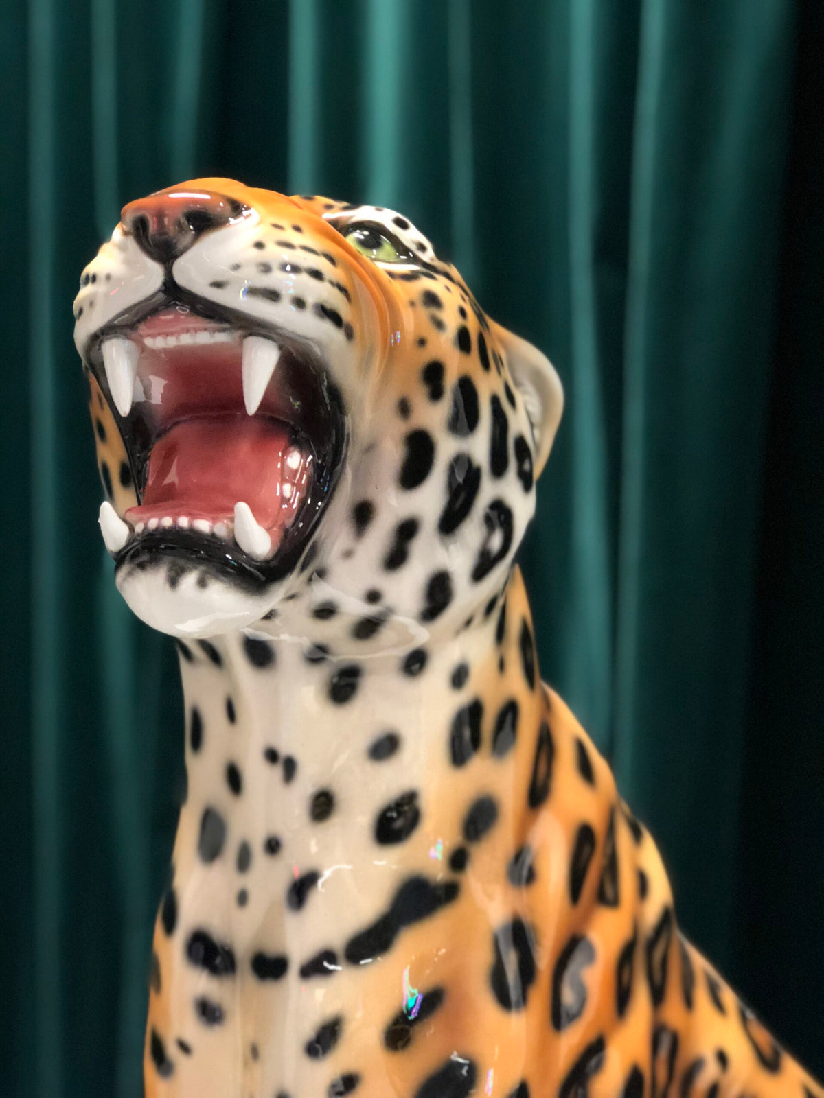 Porselen "Leopard" XL 86 cm. 1stk på lager nå!