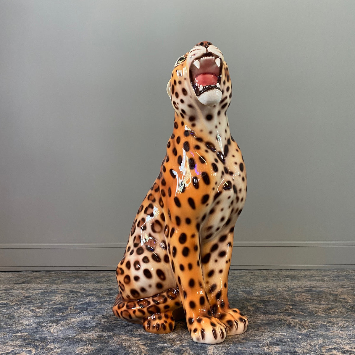 Porselen "Leopard" L 62 cm. På lager nå!
